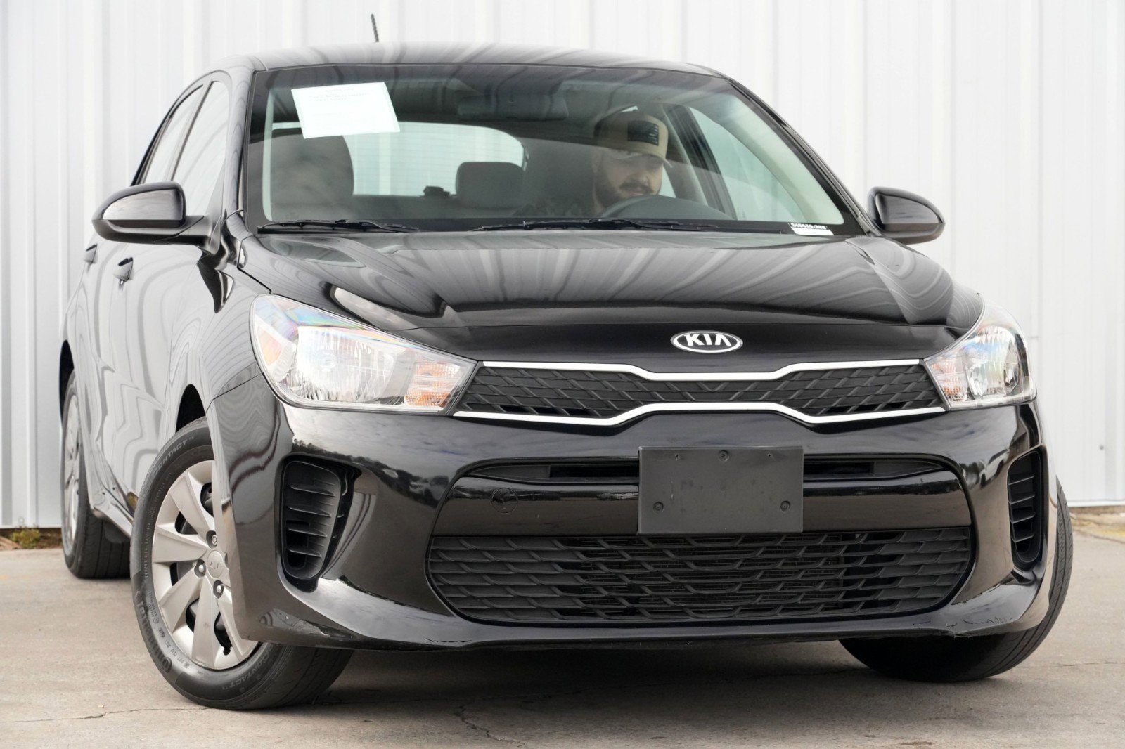 Used 2019 Kia Rio S image 2