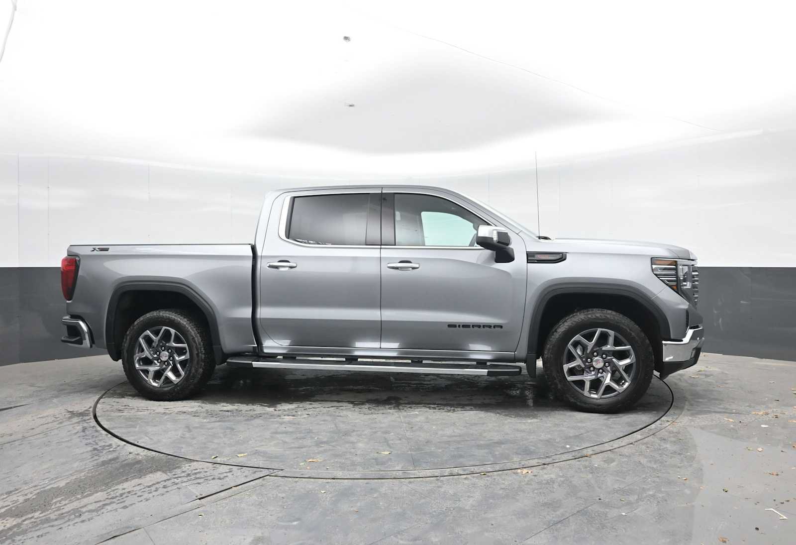 New 2026 GMC Sierra 1500 SLT w/ SLT Premium Package AWD/4WD image 8