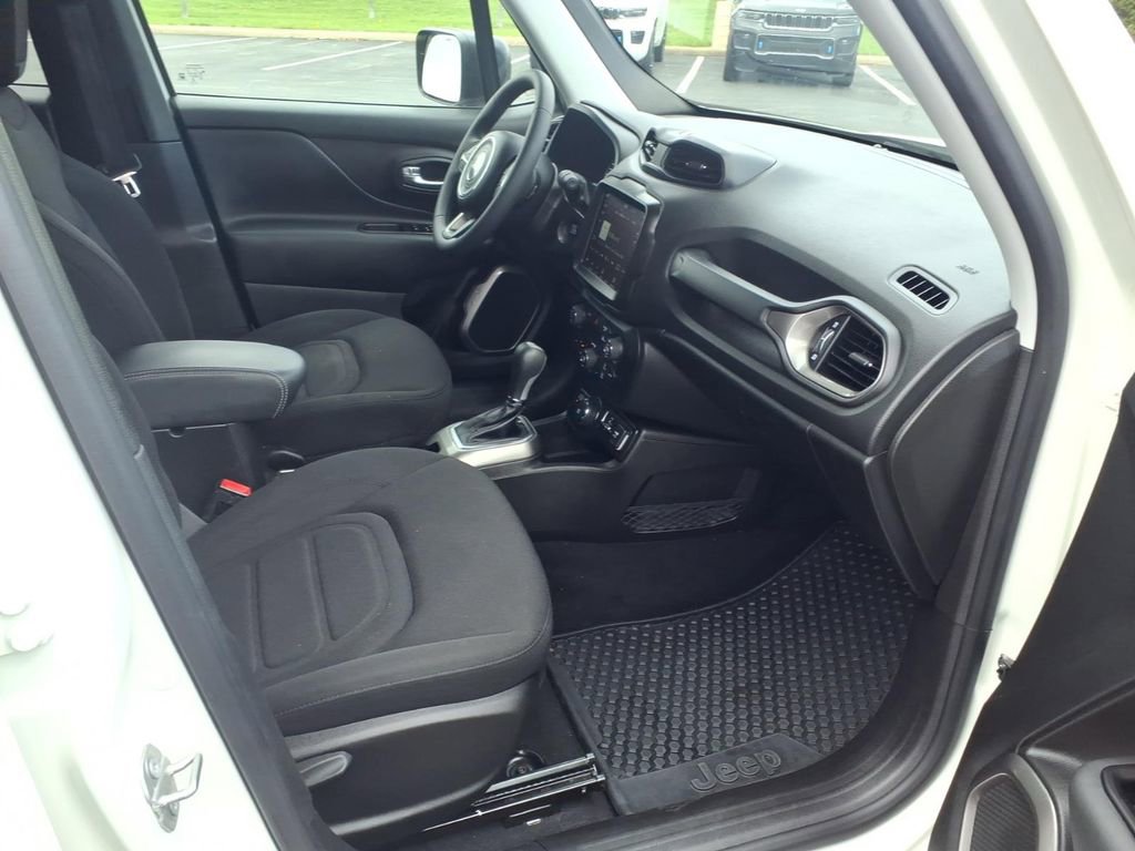 Used 2022 Jeep Renegade Latitude AWD/4WD image 20