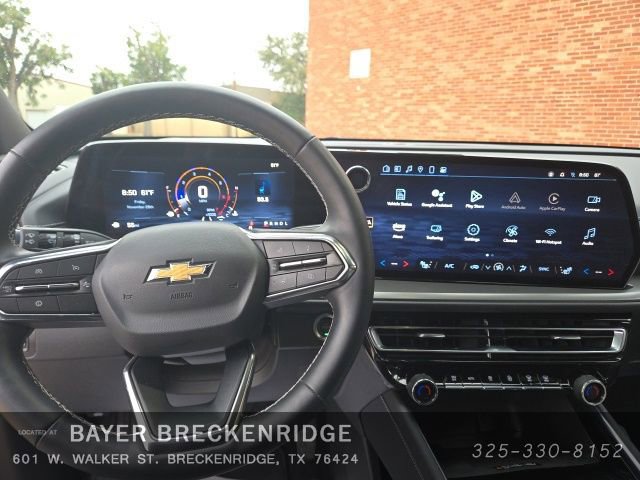 Used 2025 Chevrolet Traverse LT FWD image 12