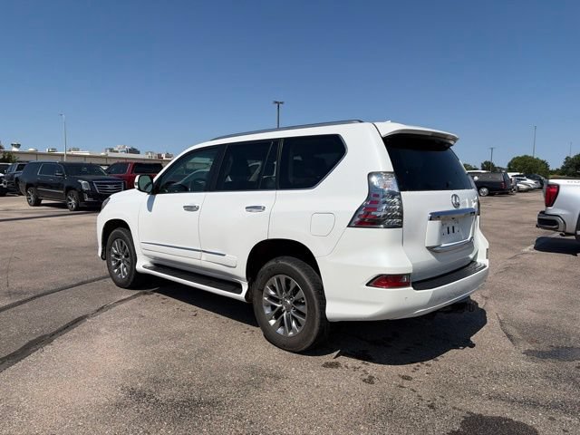 Used 2016 Lexus GX 460 Luxury w/ Preferred Accessory Package AWD/4WD image 5