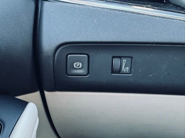 Used 2023 Buick Enclave Essence w/ Experience Buick Package image 32