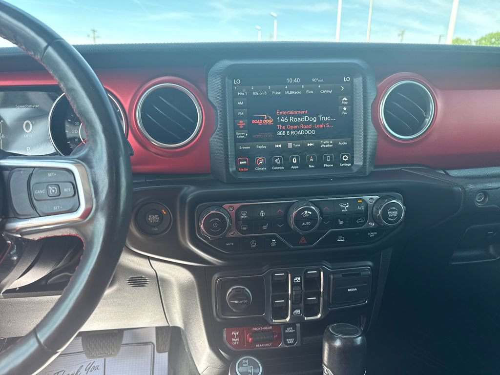Used 2022 Jeep Gladiator Rubicon w/ LED Lighting Group AWD/4WD image 29
