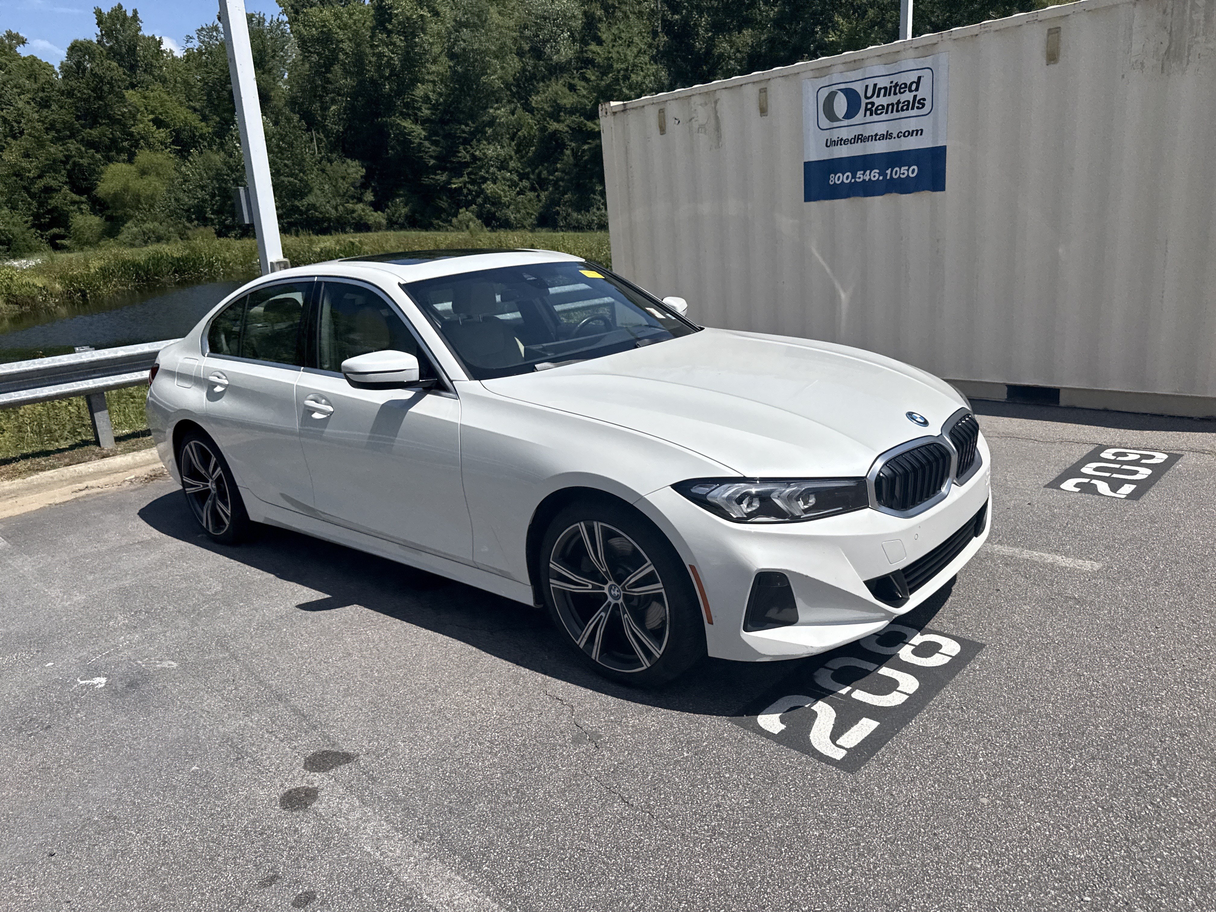 Used 2024 BMW 330e w/ Premium Package RWD image 40