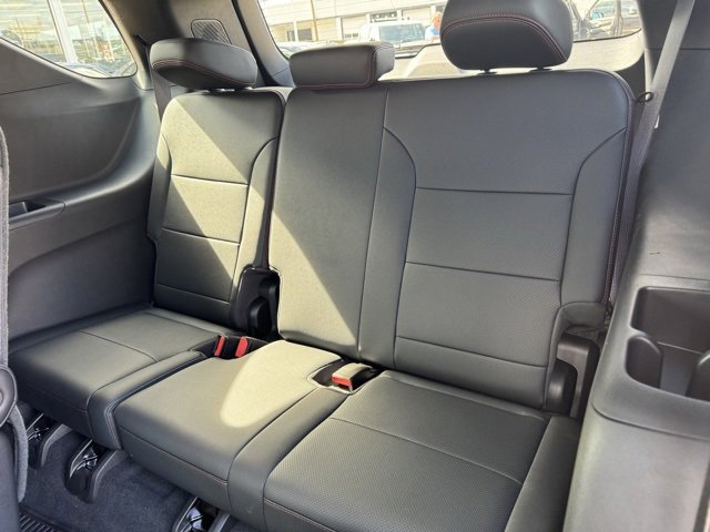 Certified 2024 Chevrolet Traverse RS w/ LPO, Floor Liner Package image 11