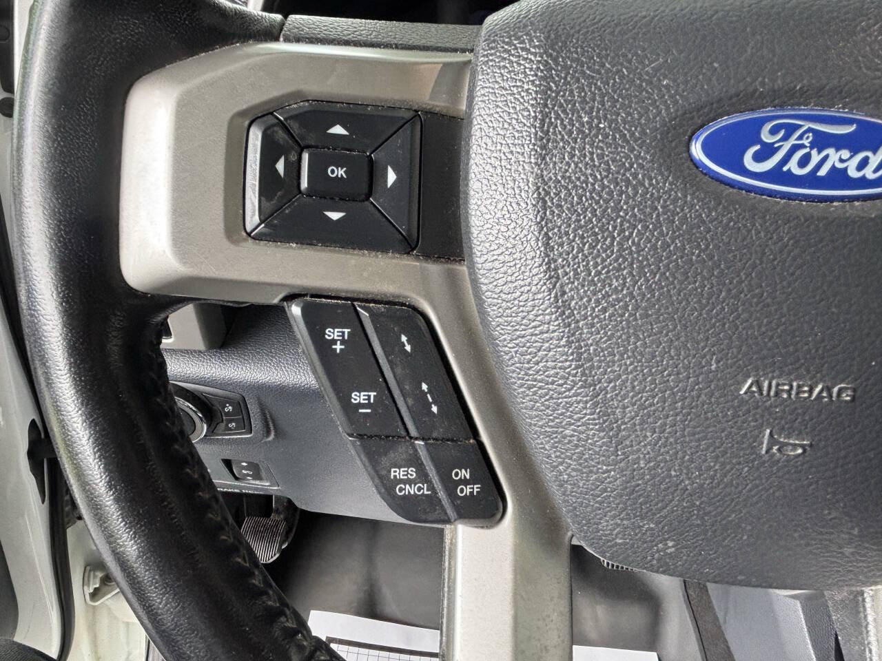 Used 2022 Ford F250 Lariat w/ Tremor Off-Road Package AWD/4WD image 18