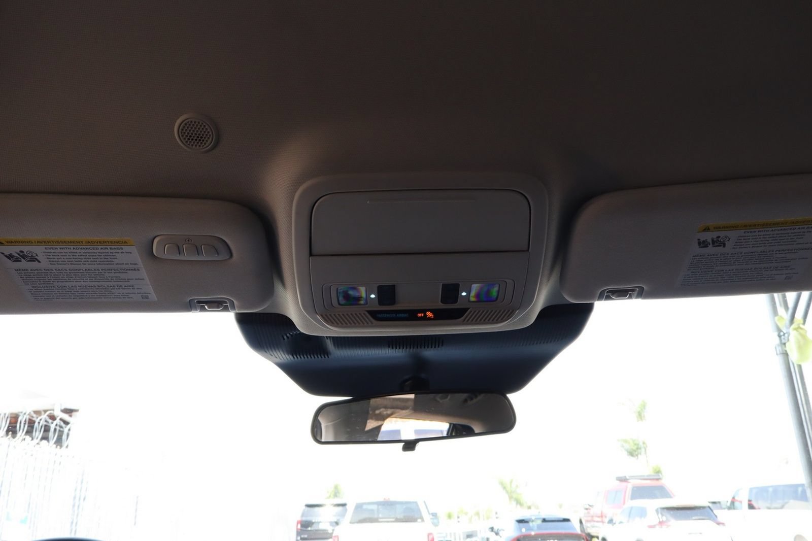 Used 2025 Ford Explorer Active w/ Active Comfort Package RWD image 33