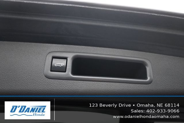 Used 2023 Toyota Highlander XLE AWD/4WD image 41