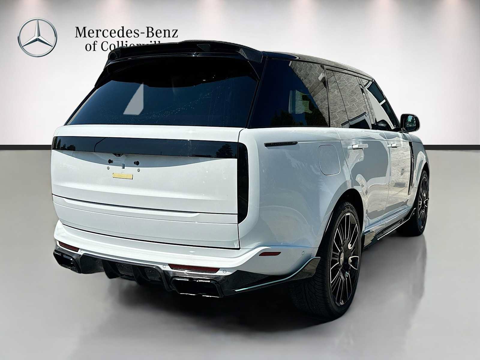 Used 2026 Land Rover Range Rover SE AWD/4WD image 5