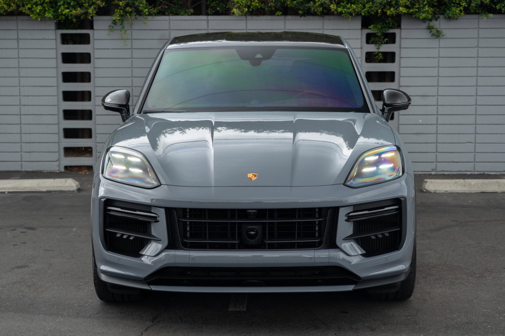 Used 2024 Porsche Cayenne Turbo GT image 4