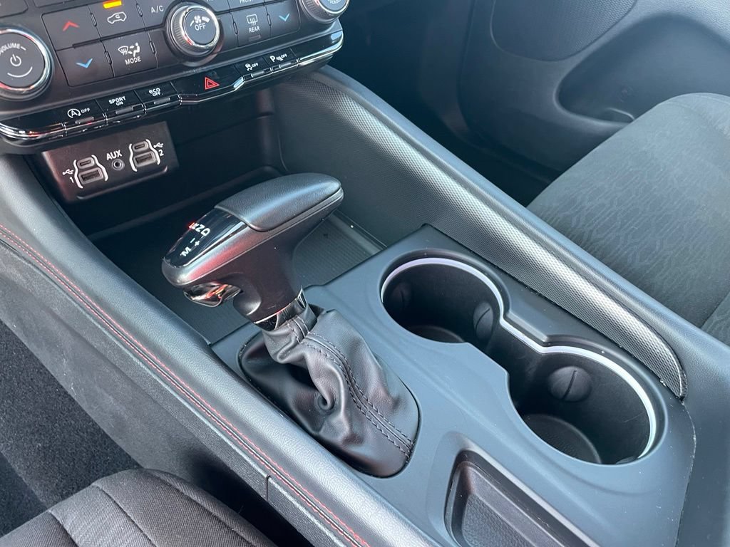 Used 2025 Dodge Durango GT AWD/4WD image 18