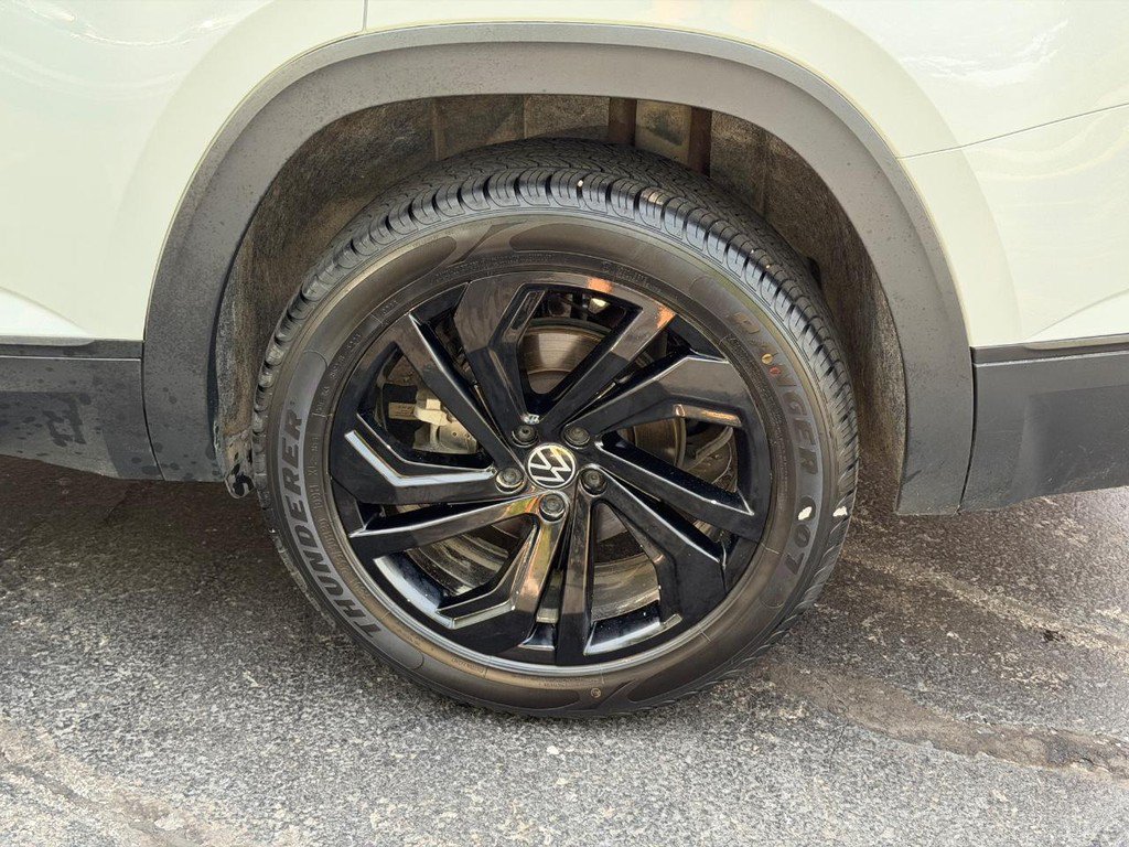 Used 2023 Volkswagen Atlas SE AWD/4WD image 7