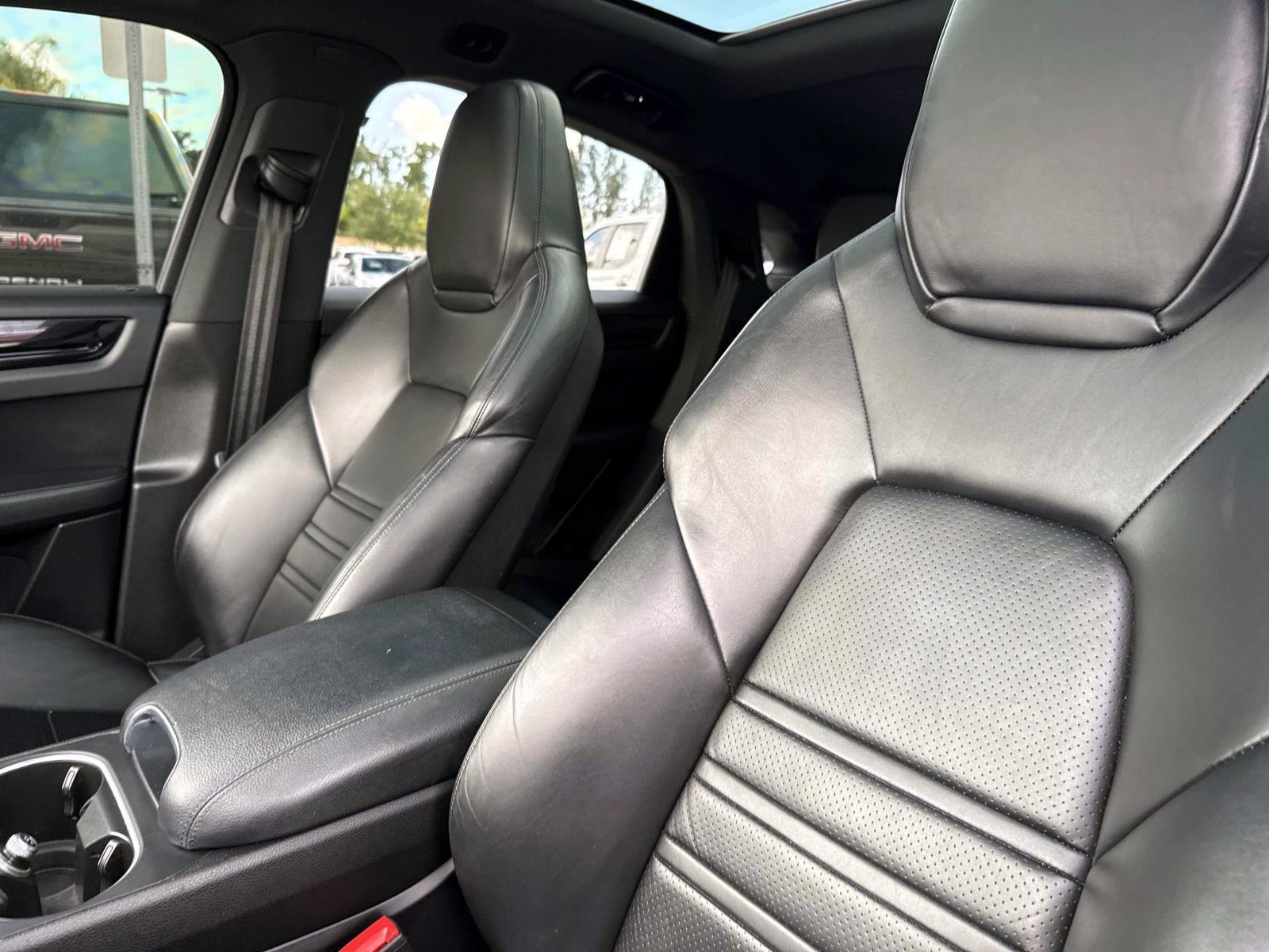 Used 2021 Porsche Cayenne Coupe w/ Premium Package AWD/4WD image 24