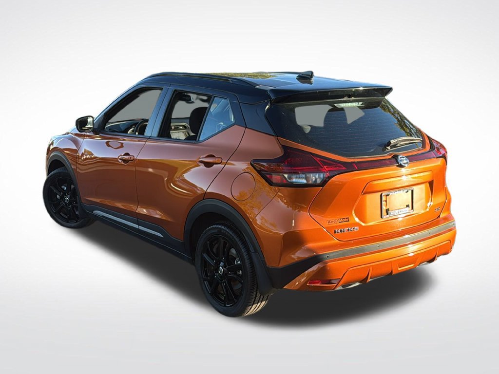 Used 2021 Nissan Kicks SR FWD image 5