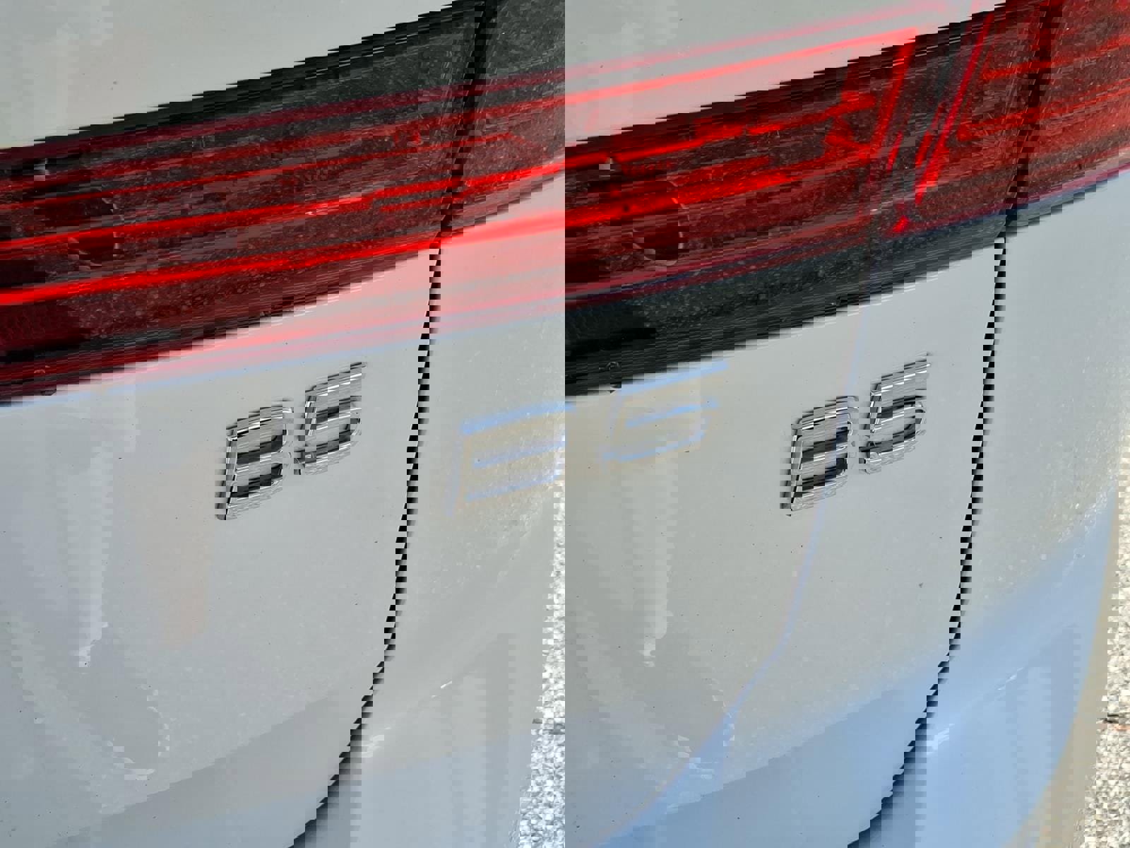 Used 2023 Volvo XC60 B5 Ultimate w/ Climate Package FWD image 10