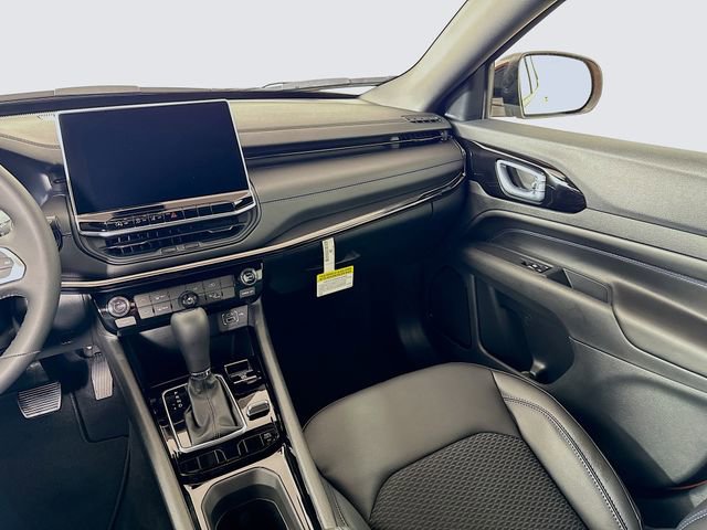 New 2026 Jeep Compass Latitude image 22