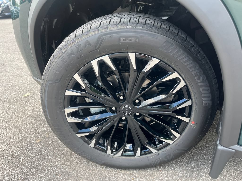 New 2026 Nissan Rogue Dark Armor FWD image 30