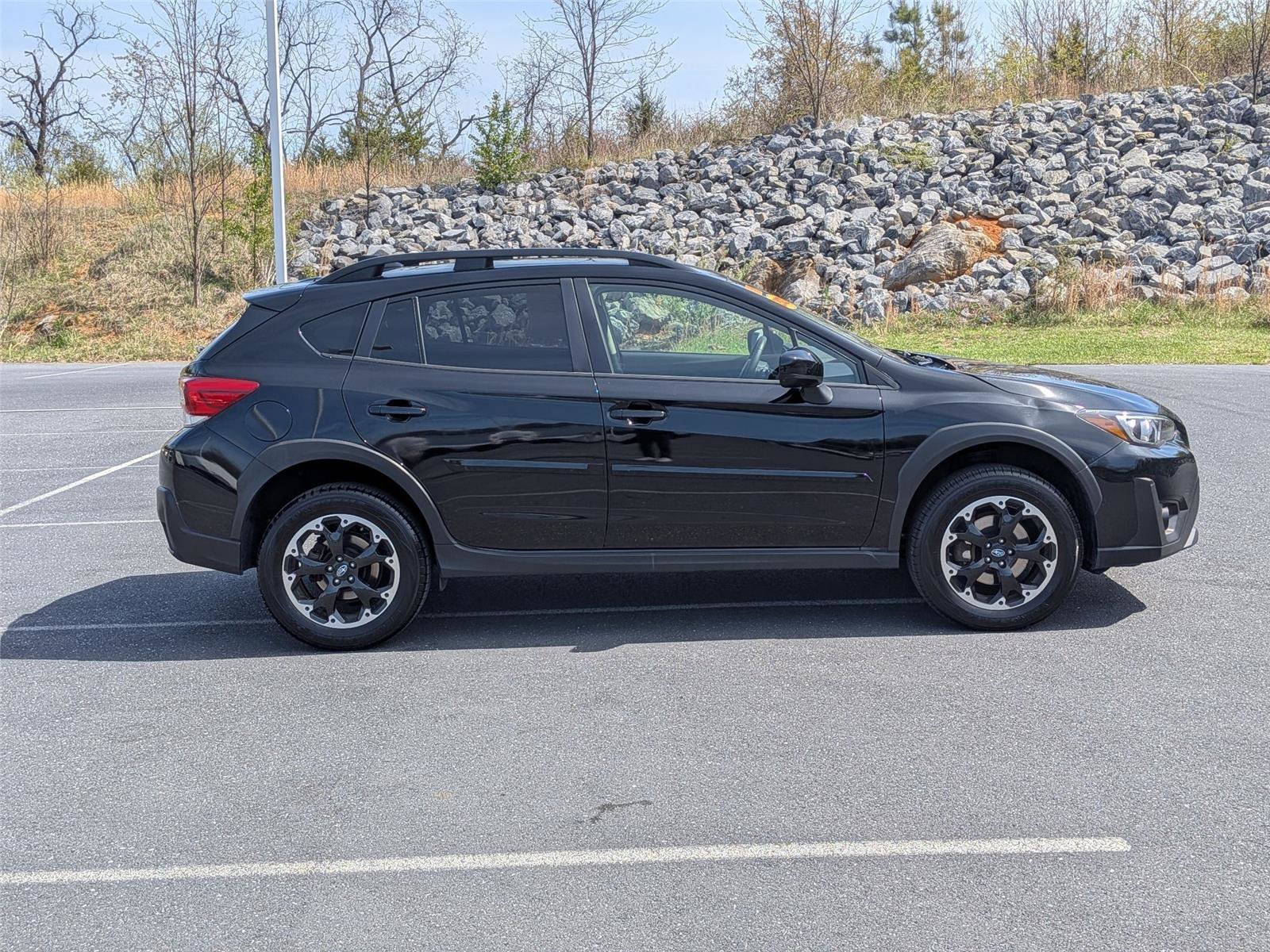 Used 2023 Subaru Crosstrek 2.0i Premium AWD/4WD image 4