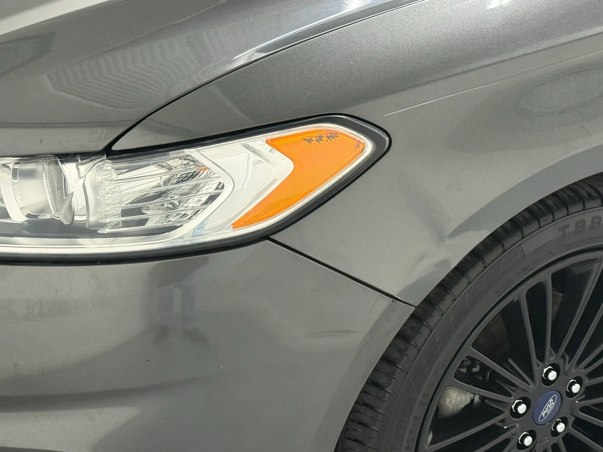 Used 2016 Ford Fusion SE w/ Equipment Group 202A image 24