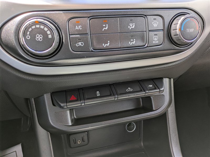 Used 2022 Chevrolet Colorado LT w/ LT Convenience Package image 24