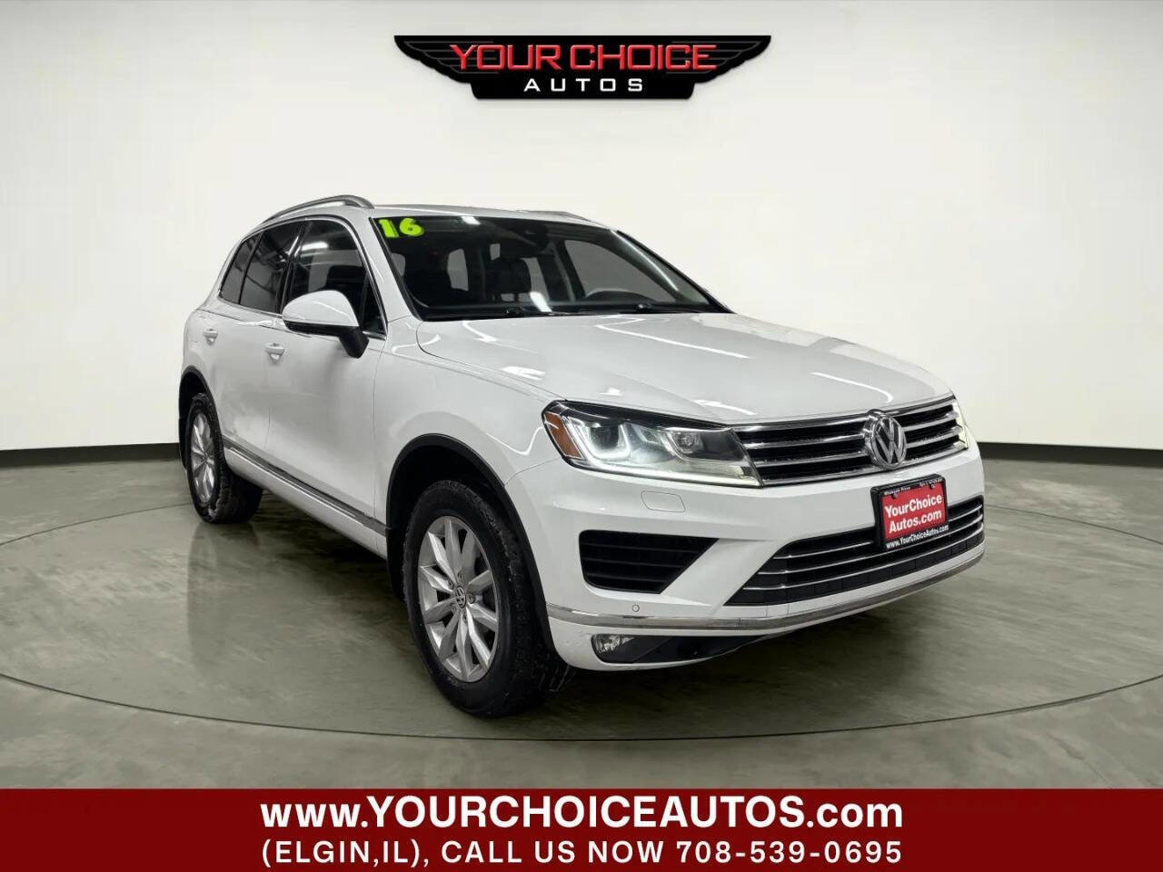 Used 2016 Volkswagen Touareg VR6 image 7