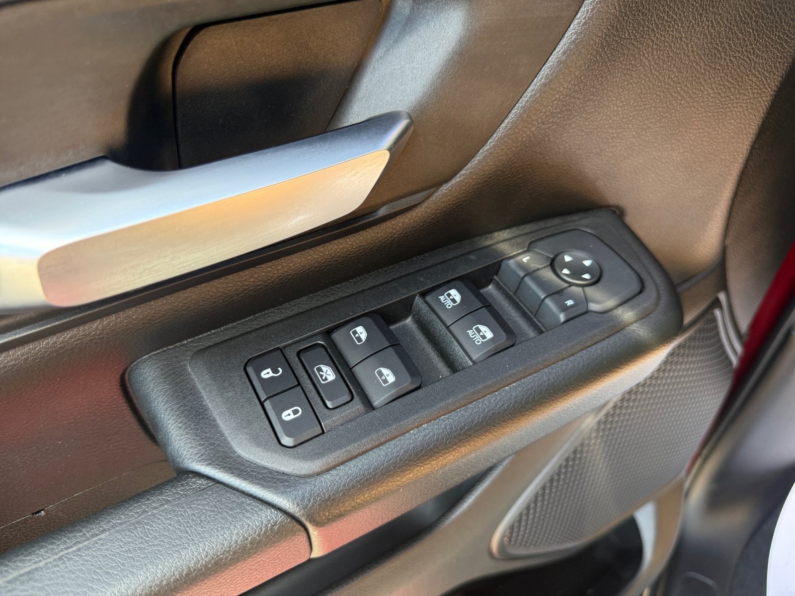 Used 2025 RAM 1500 Warlock AWD/4WD image 13
