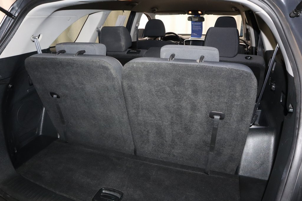 Used 2020 Kia Sorento S image 16