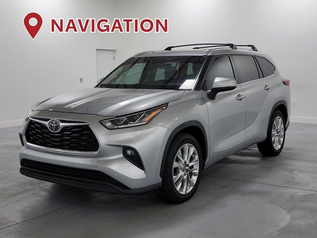 Used 2022 Toyota Highlander Limited FWD image 4