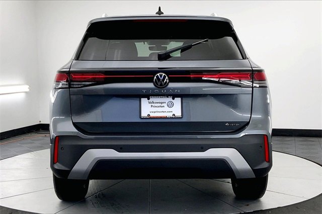 New 2026 Volkswagen Tiguan S image 5