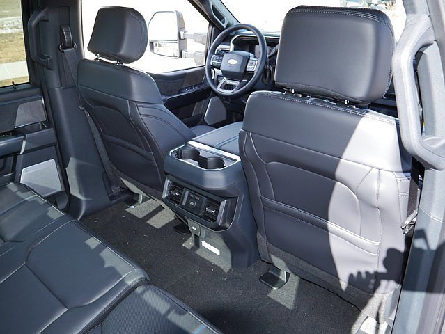 New 2025 Ford F350 Platinum image 30