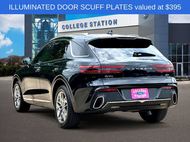 Used 2025 Genesis GV70 2.5T w/ Select Package AWD/4WD image 3