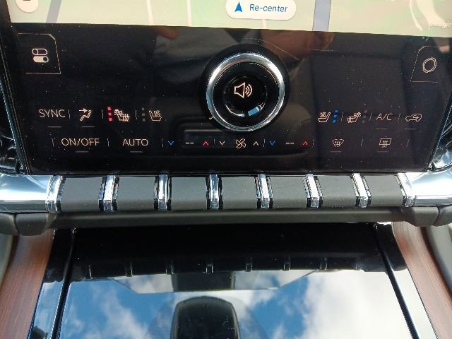 New 2026 GMC Yukon XL Denali w/ Denali Reserve Package AWD/4WD image 17