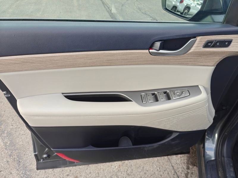 Used 2022 Hyundai Palisade SEL w/ Premium Package image 14