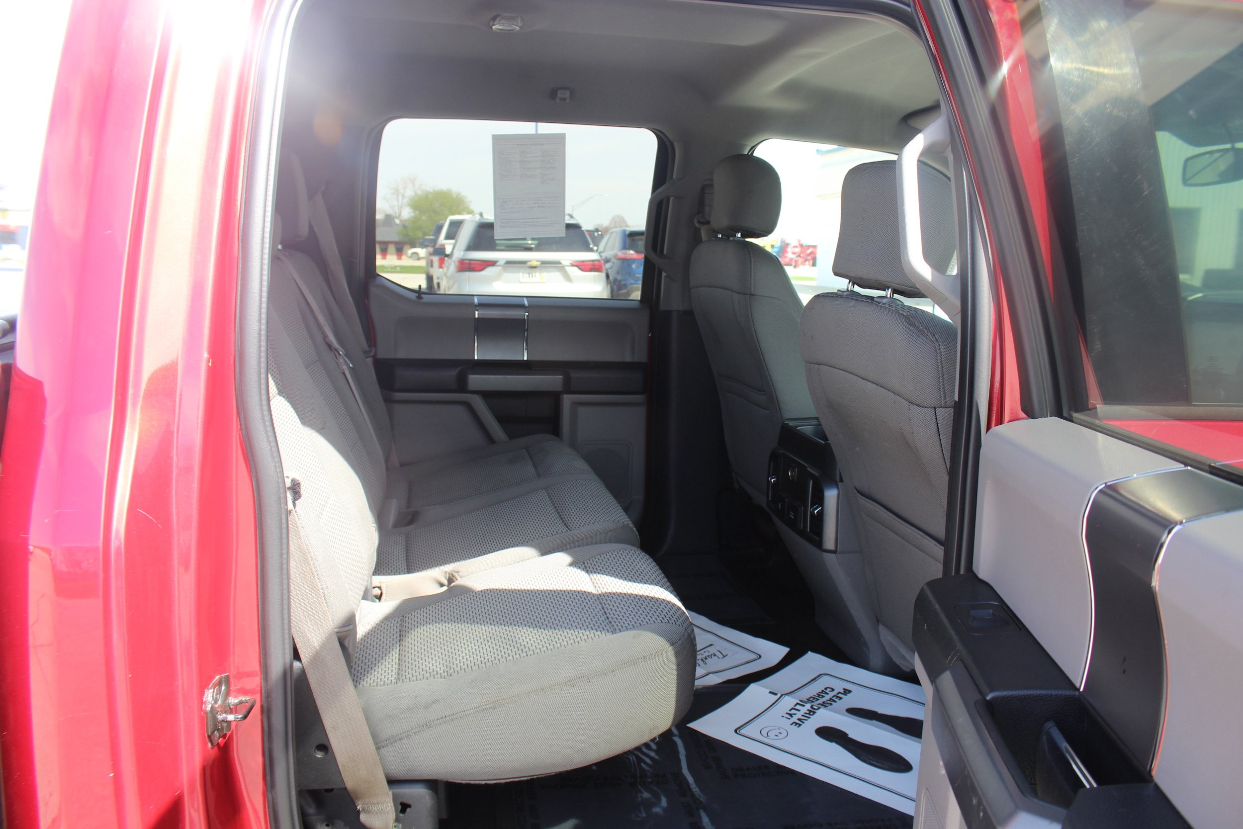 Used 2017 Ford F150 XLT w/ Equipment Group 302A Luxury AWD/4WD image 16