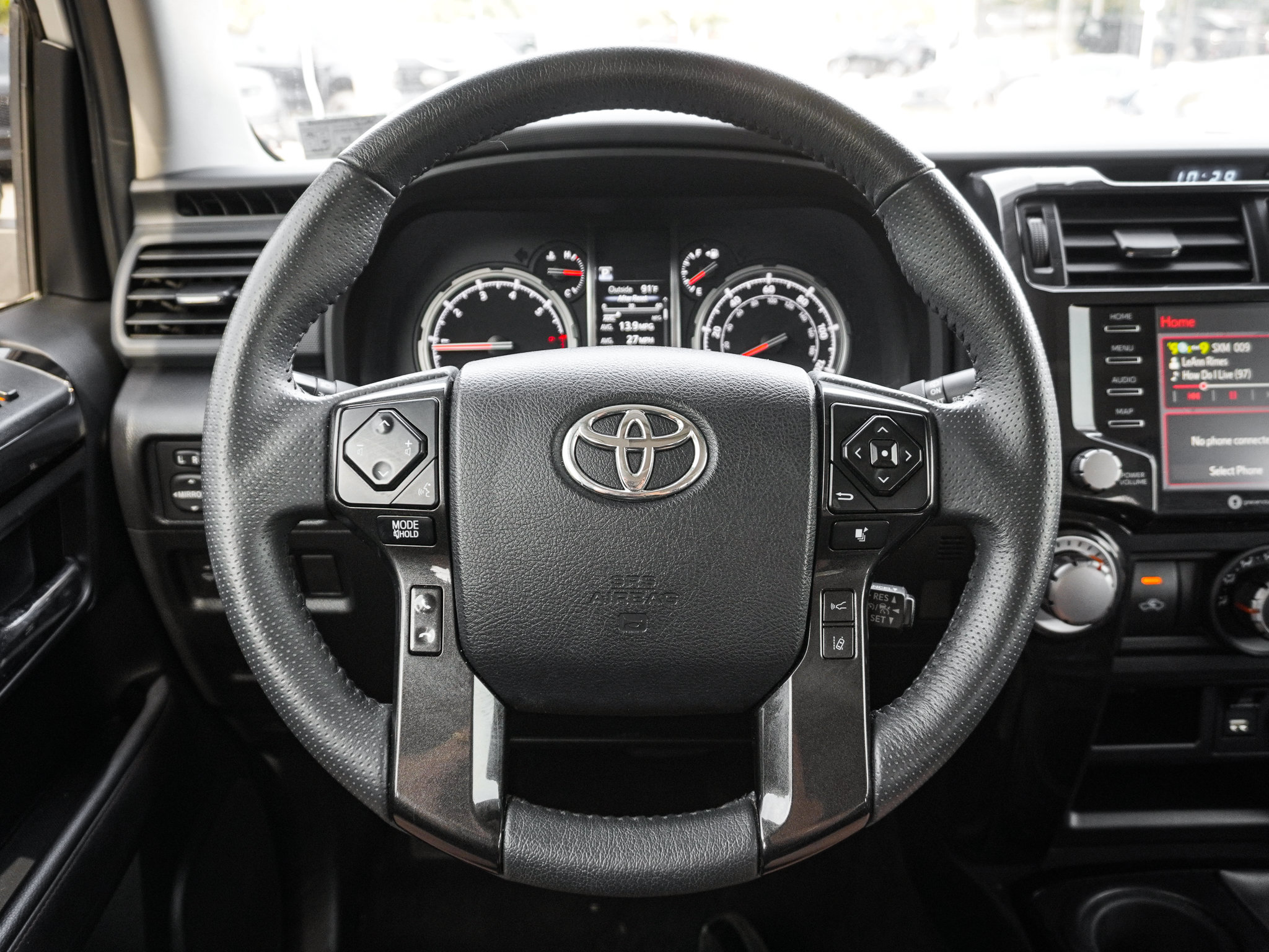 Used 2021 Toyota 4Runner Venture w/ Moonroof Package AWD/4WD image 18