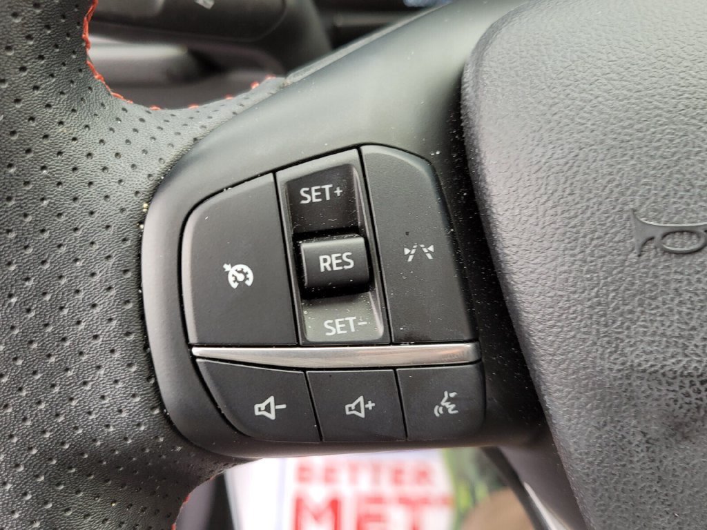 Used 2024 Ford Escape ST-Line w/ Equipment Group 301A FWD image 25