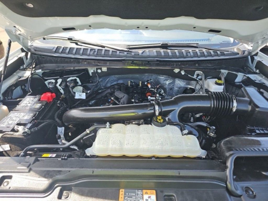 Used 2025 Ford Expedition Platinum AWD/4WD image 19