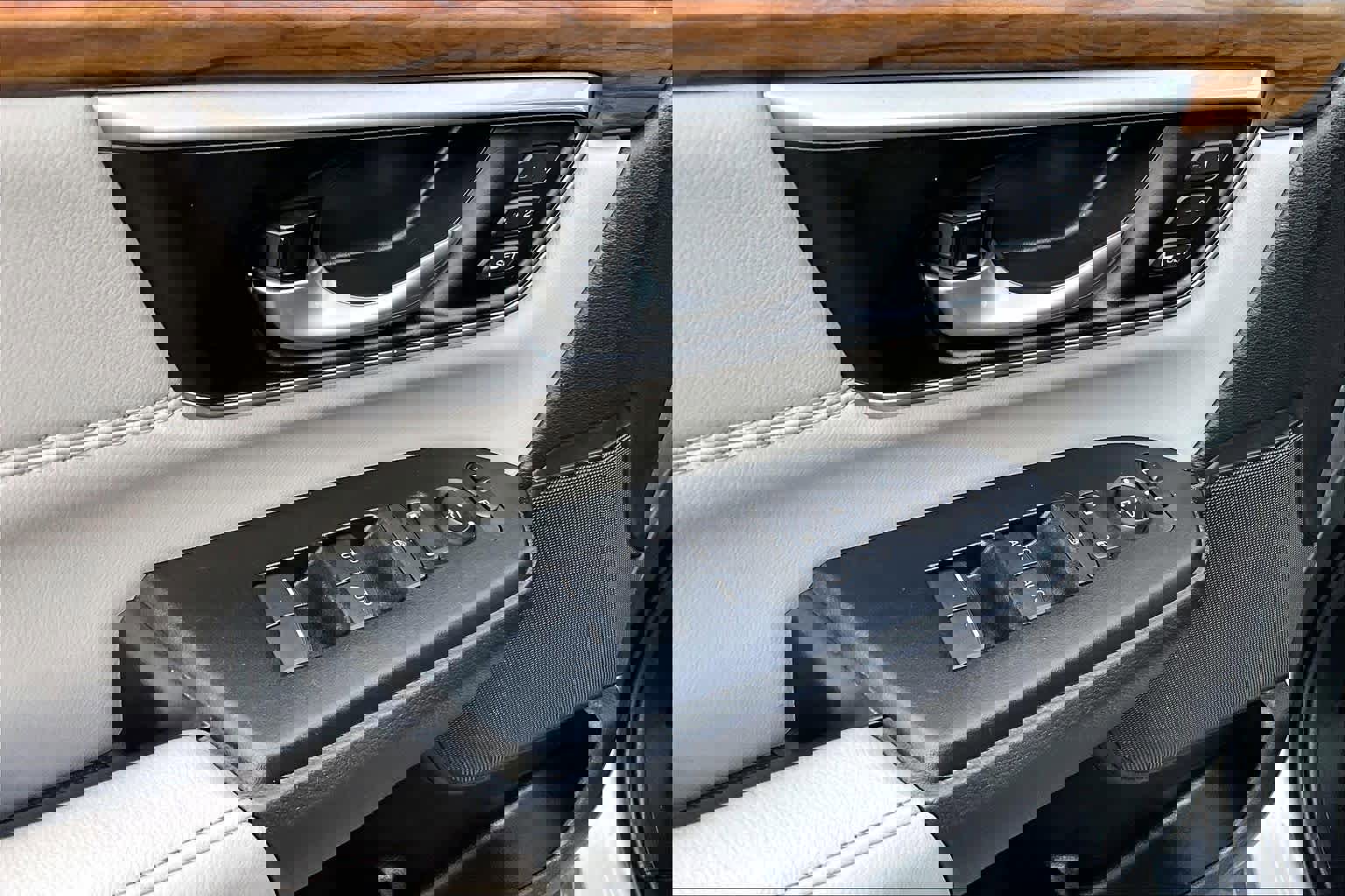 Used 2018 Honda CR-V EX-L image 32