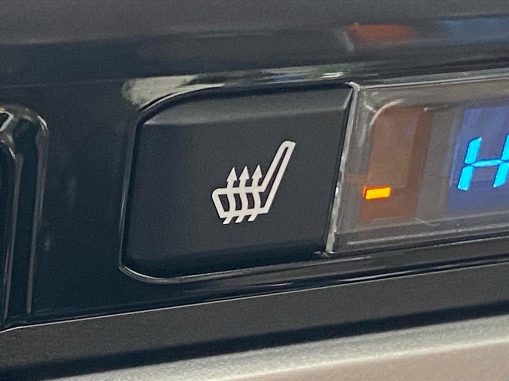 Used 2017 Toyota Tacoma Limited image 25