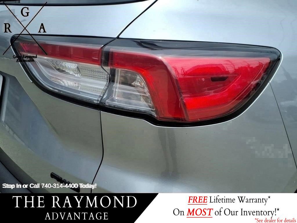 Used 2022 Ford Escape SEL w/ SEL Stealth AWD Package image 8