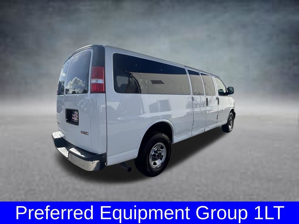 Used 2020 GMC Savana 3500 LT w/ LT Preferred Equipment Group RWD image 4