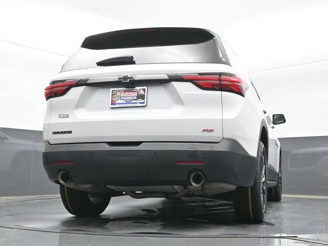 Used 2022 Chevrolet Traverse RS FWD image 24