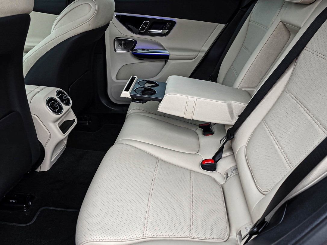 New 2026 Mercedes-Benz GLC 300 4MATIC image 29