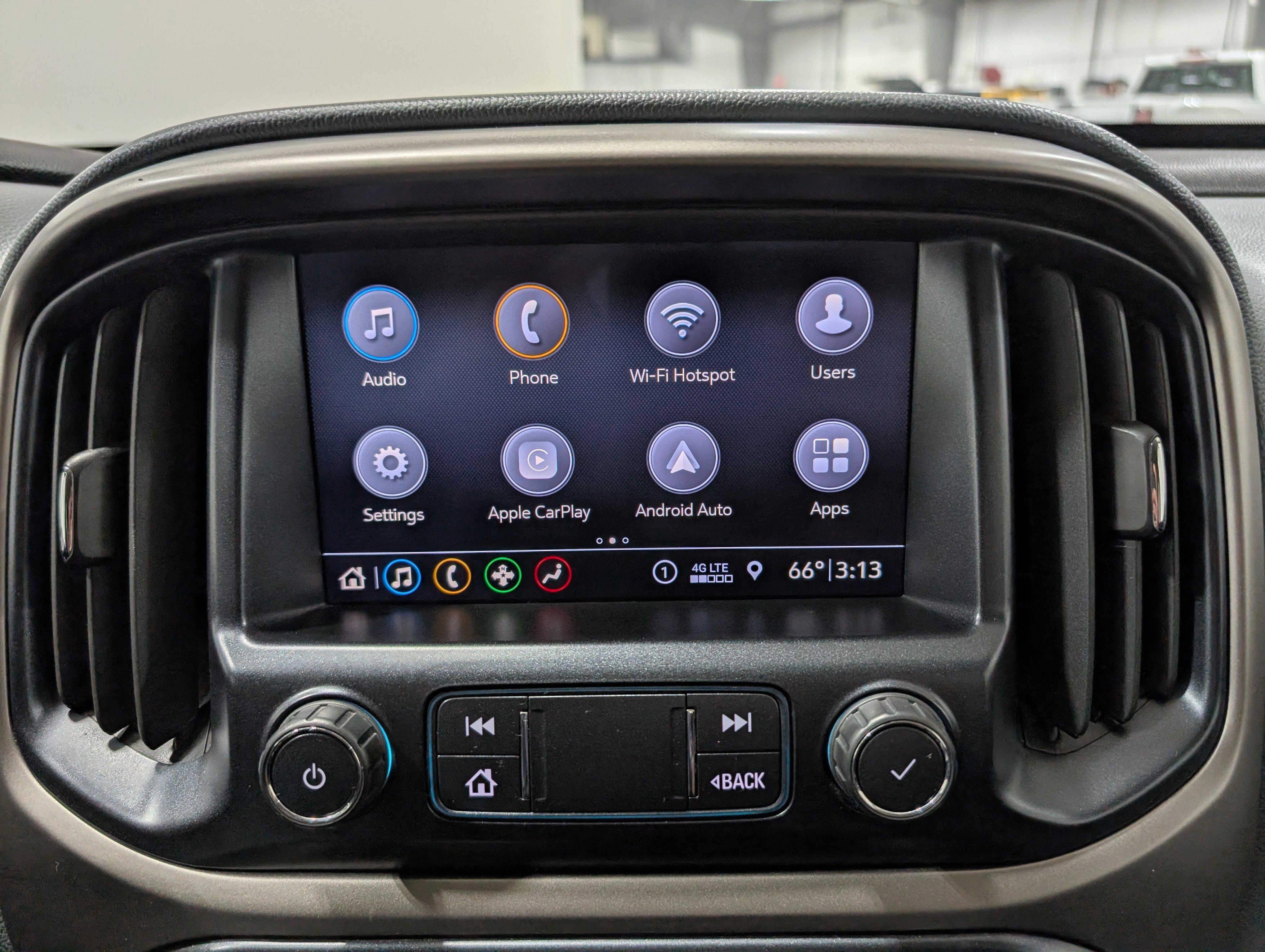 Used 2019 Chevrolet Colorado Z71 image 25