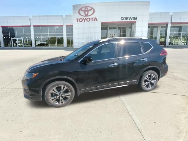 Used 2019 Nissan Rogue SV w/ Premium Package AWD/4WD image 6