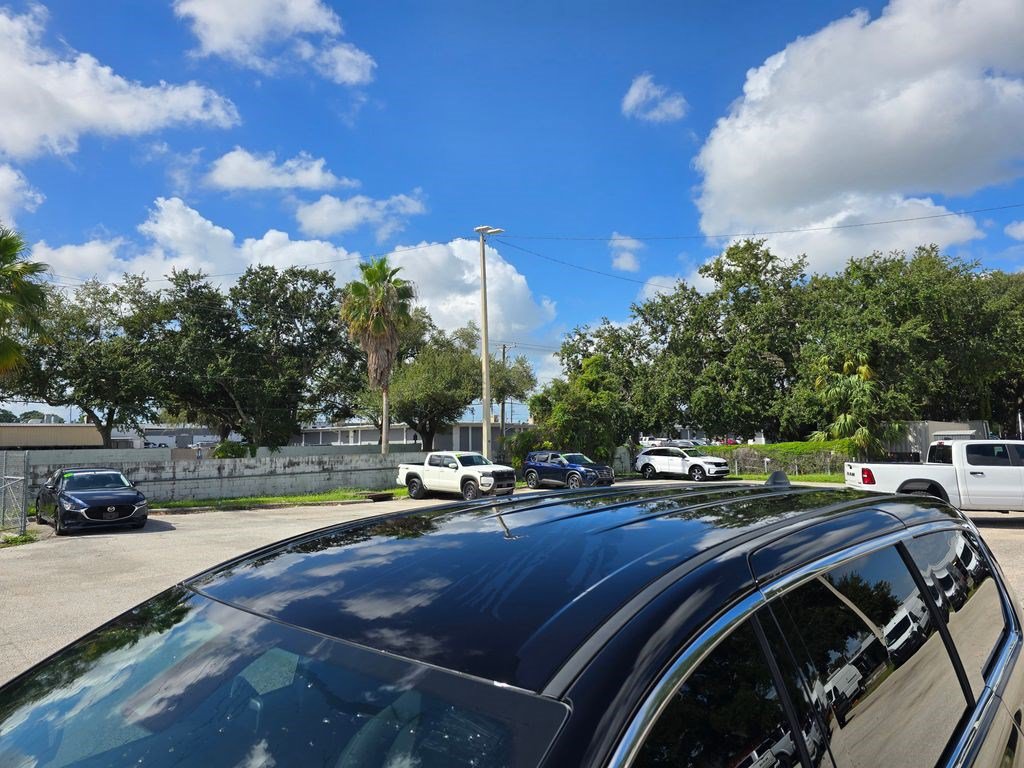 New 2026 Chrysler Voyager LX FWD image 11