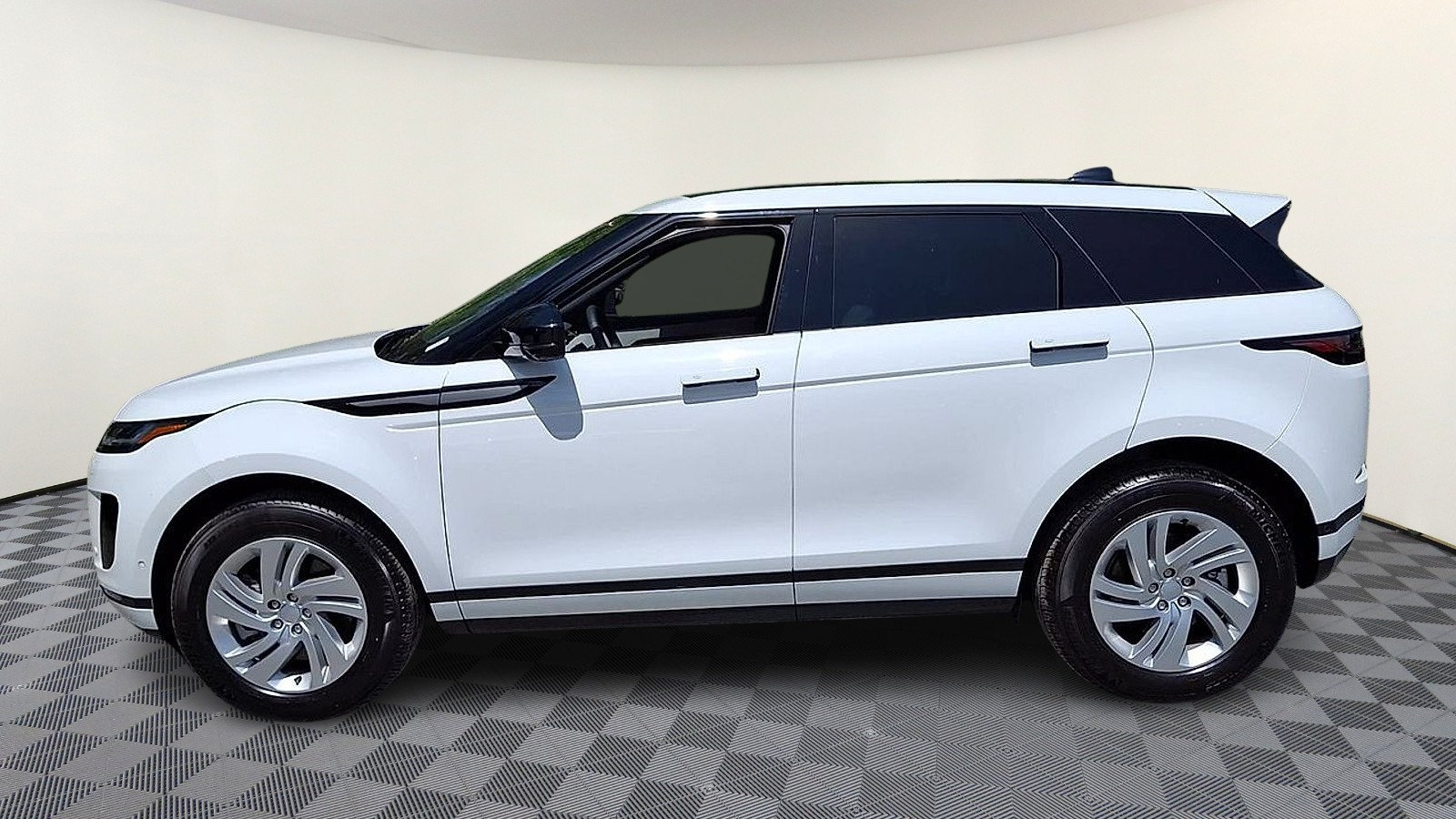 Certified 2026 Land Rover Range Rover Evoque S AWD/4WD image 5
