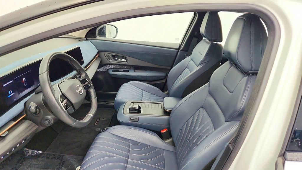 Used 2023 Nissan Ariya image 21