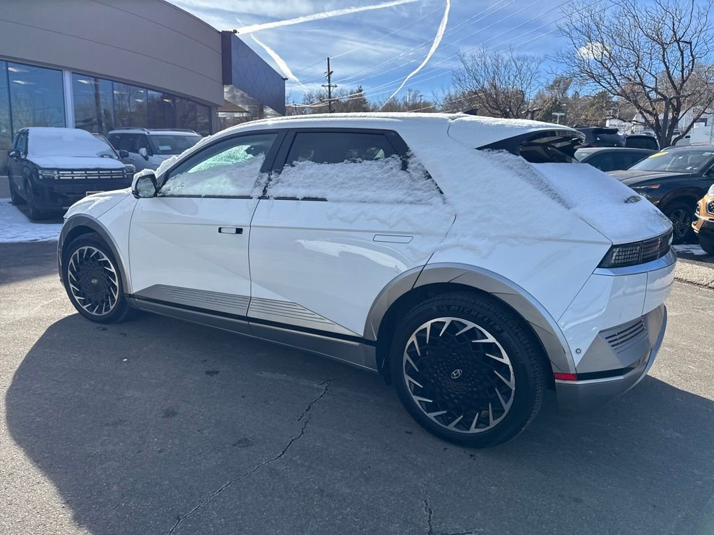 Used 2022 Hyundai Ioniq 5 Limited image 16