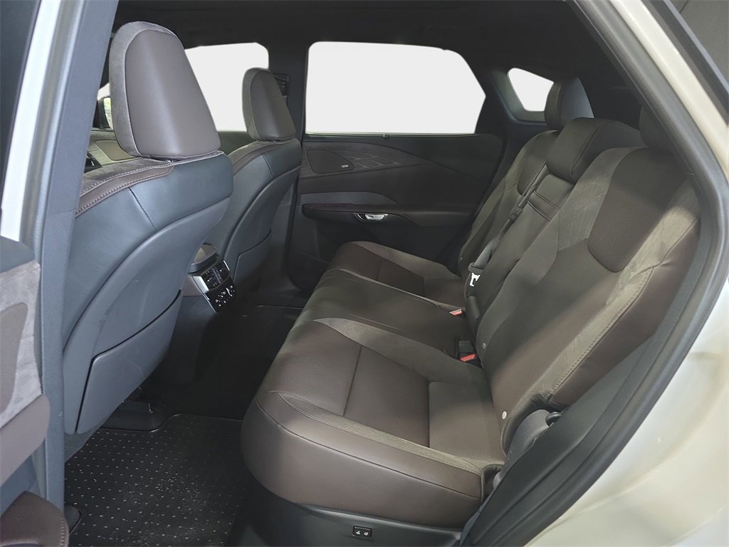 Used 2024 Lexus RX 350 AWD image 12
